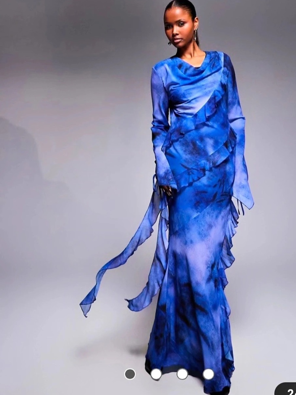 Daska Long Sleeve Maxi Dress